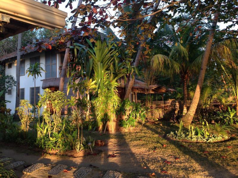 The Bruce Luxury Private Cottage Siquijor Exterior foto